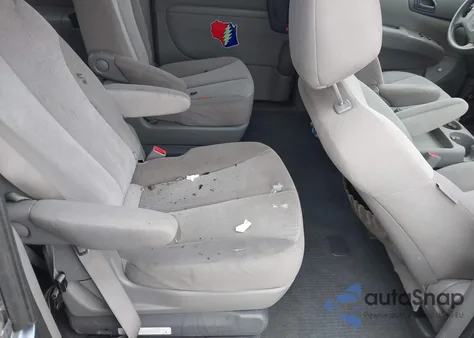 2012 Kia Sedona Lx z USA, uszkodzony, nr VIN KNDMG4C73C6472126